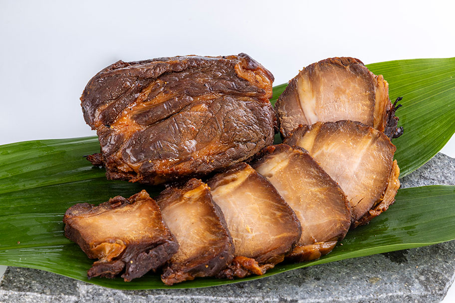 本たまり仕込 強火焼カタロース焼豚
