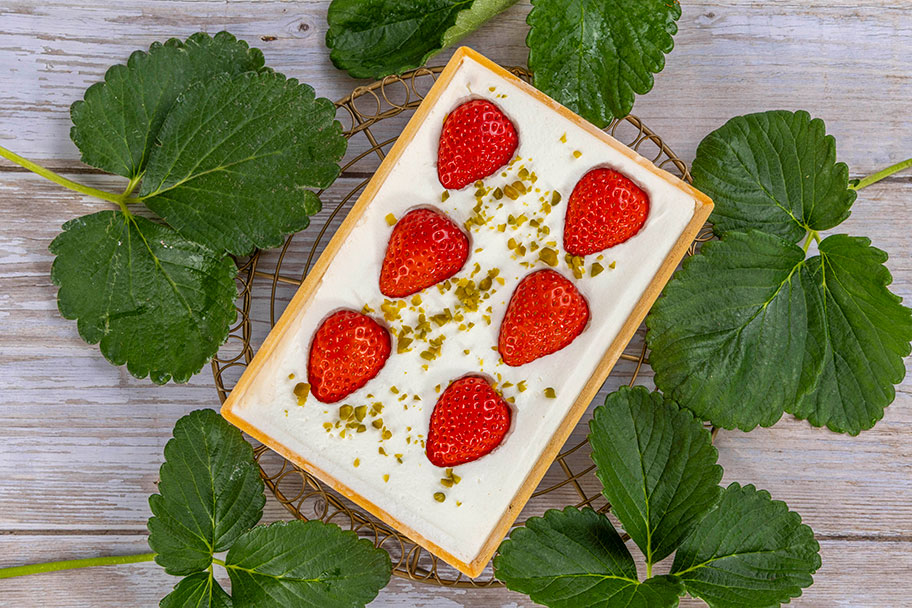 スプーンで食べる【冬いちご】ショートケーキ